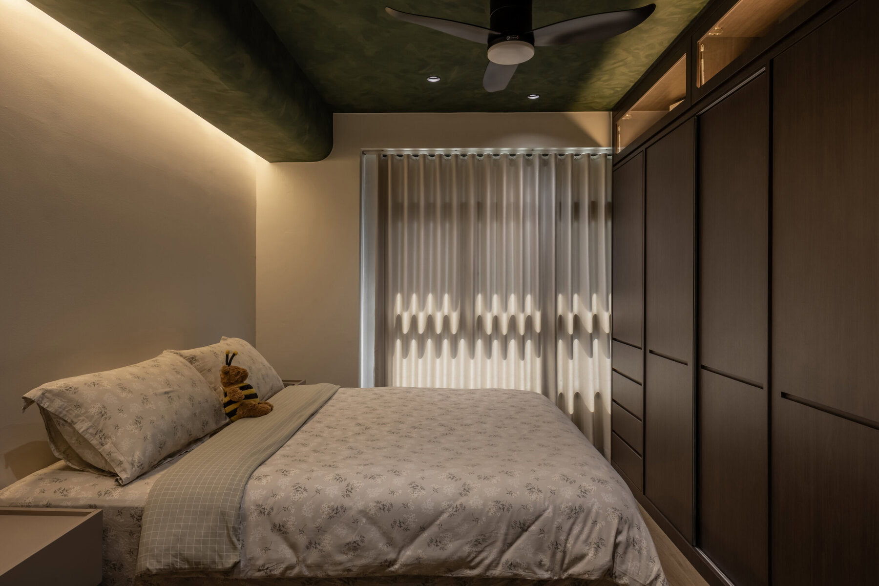 Whispers of Wood & Green interior — view 3
