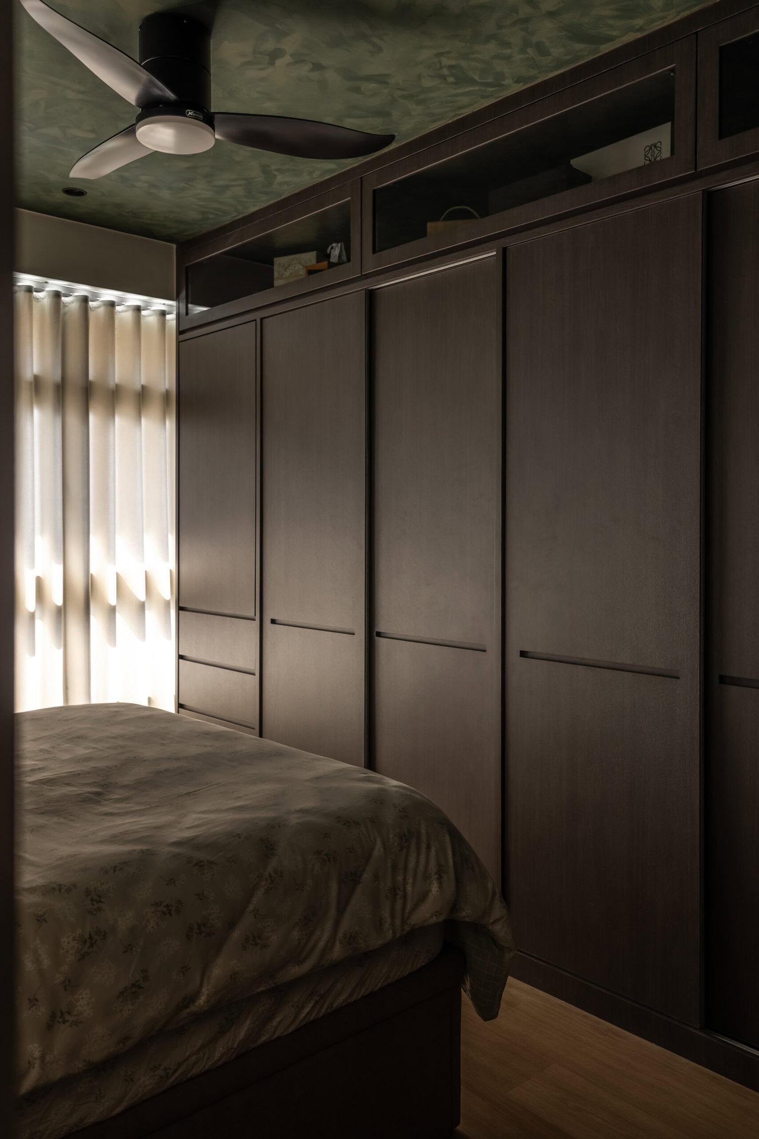 Whispers of Wood & Green interior — view 10