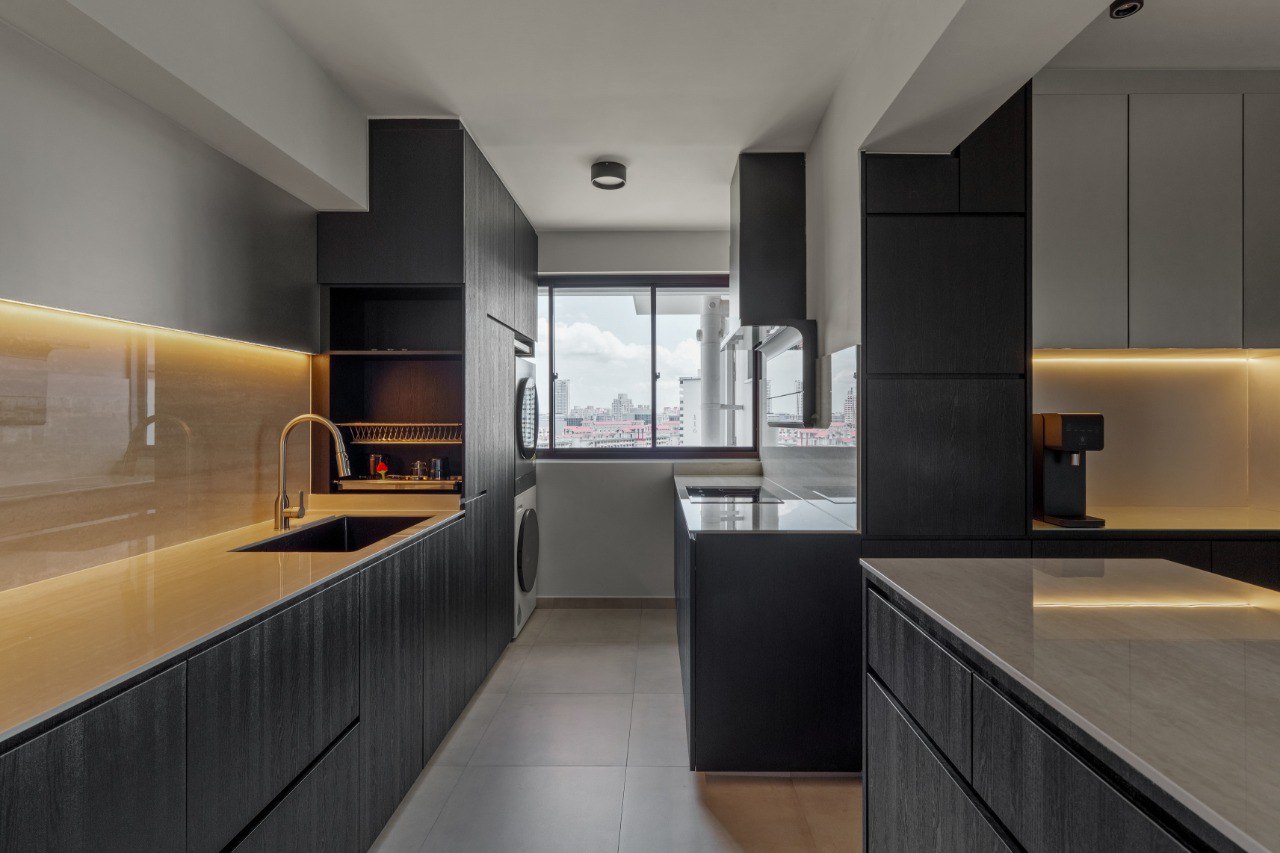 Ridge in Contrast — galley kitchen with warm splashback lighting